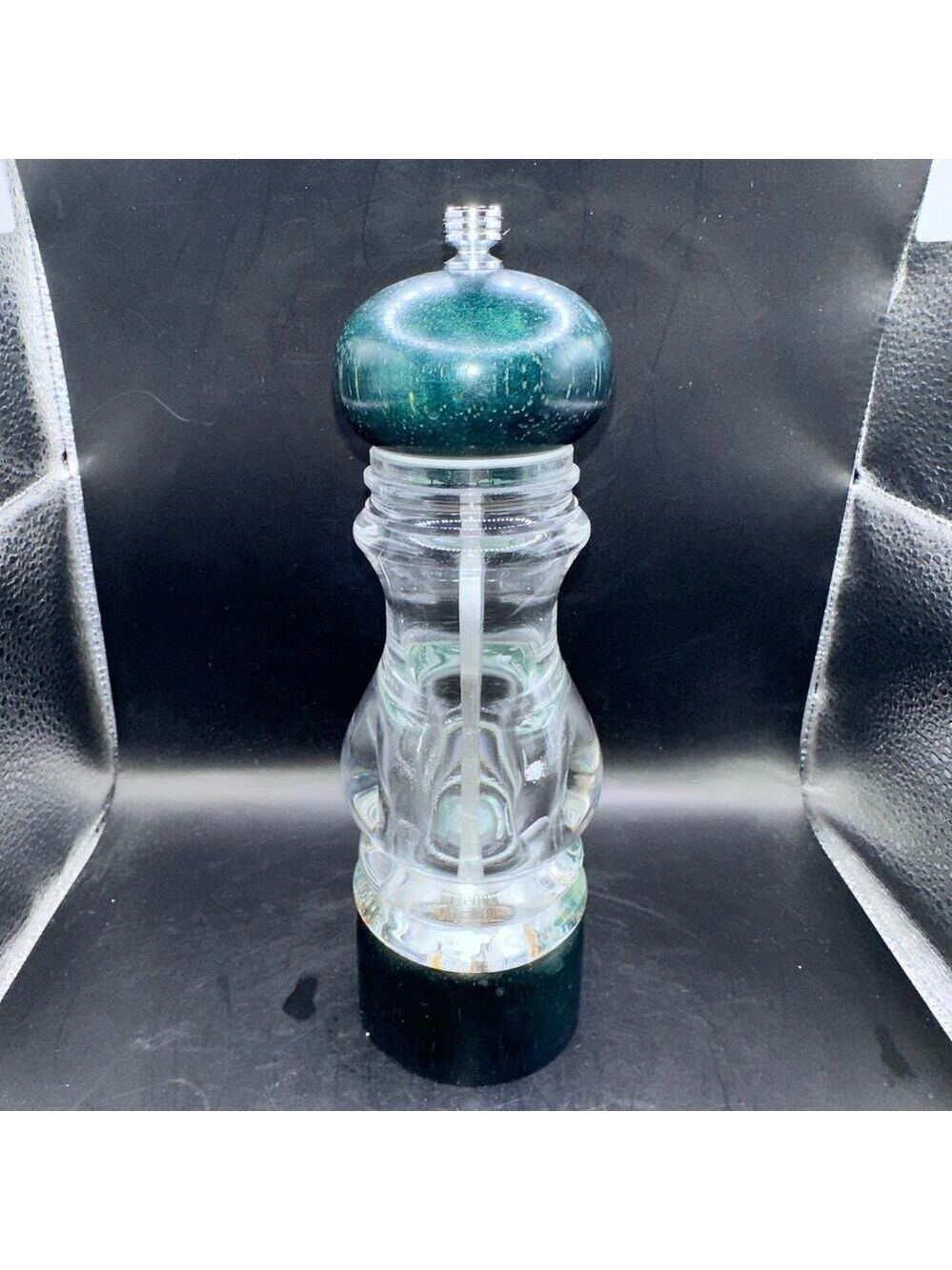 Vintage Cooks Club Acrylic/Lucite Wood Top Pepper Grinder Shaker Dark Blue Wood